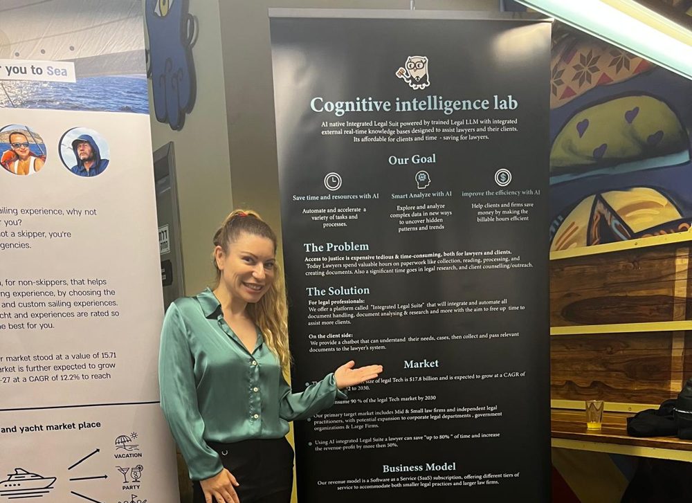 Kim Boher presenting Cognitive Intelligence Labs at the MAOF accelerator demo day